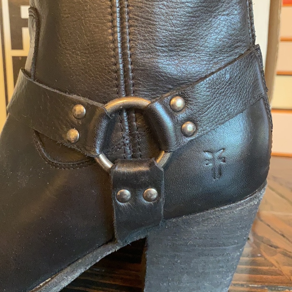 Frye Tabitha Harness Short in Black - Picture 9 of 17